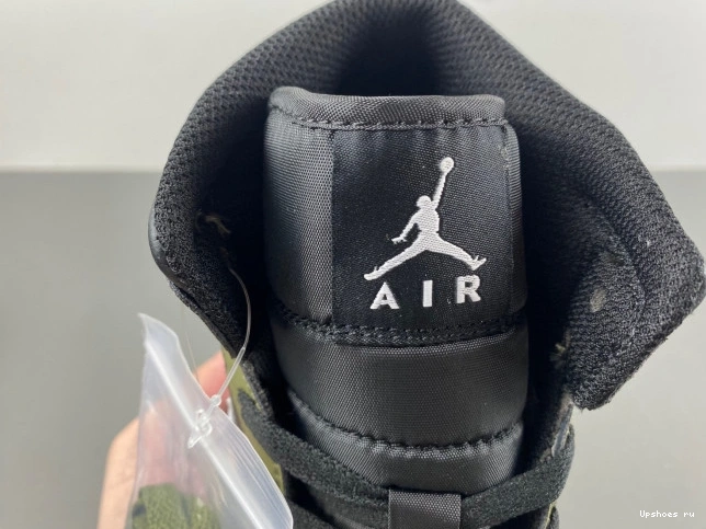  1 BQ8426-092 JORDAN mid 1230